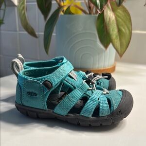 Keen Teal Outdoor Sandals Toddler sz 9